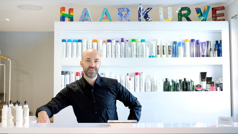 Mathias Bartsch ist bald auch der Betreiber der Friseursalons in Lommatzsch und Zehren.