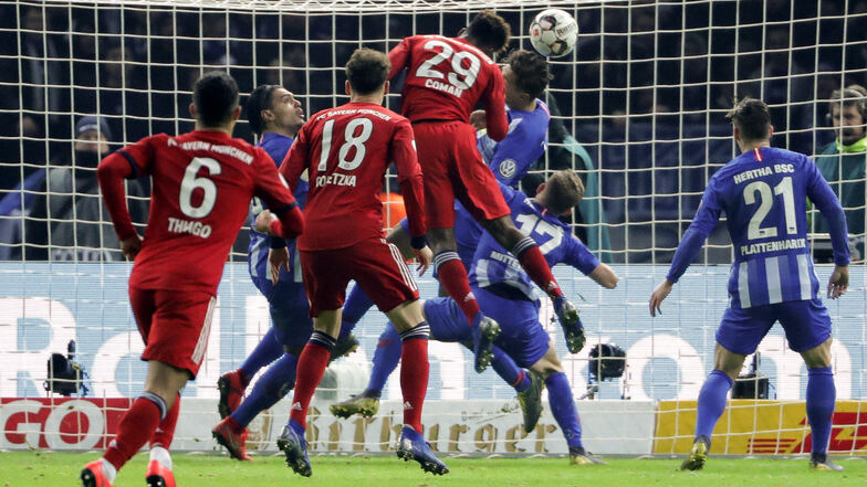 Der spielentscheidende Moment: Kingsley Coman trifft zum 3:2 für die Bayern.