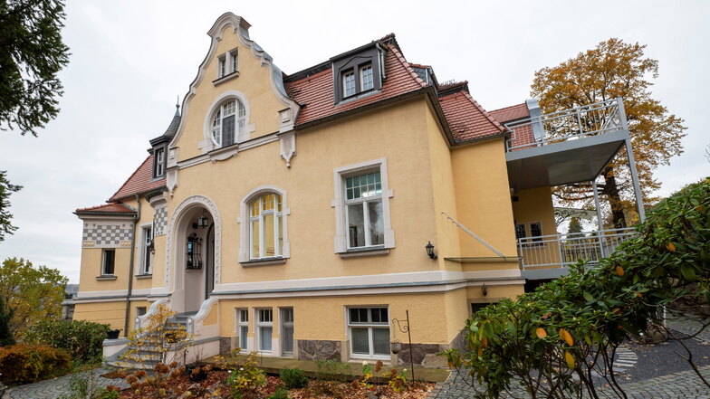 In der Villa Schwarze ist die neue Zahnarztpraxis im Aufbau. Mitte Januar 2024 geht sie in Betrieb.