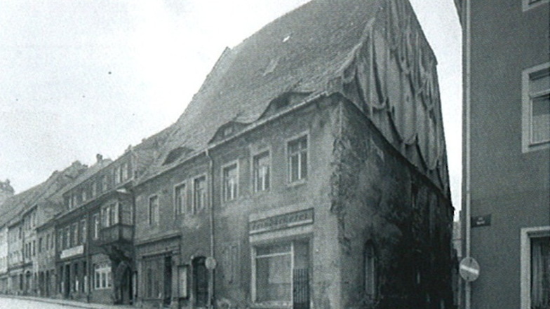Das Bürgerhaus Schlossstraße 14/Ecke Frohngasse wurde im Februar 1989 abgerissen.