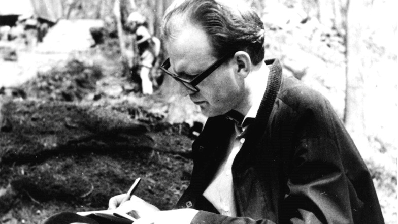Günter Rennebach im Mai 1969 während der Ausgrabungen auf der Landeskrone.