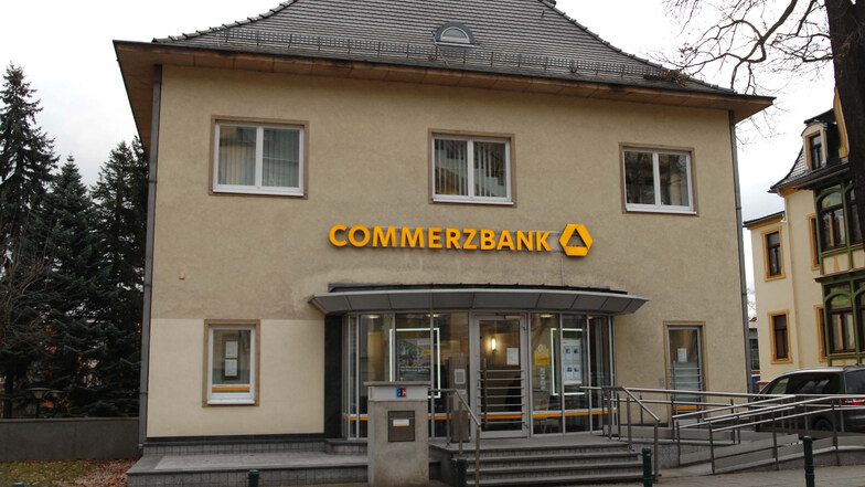 Die Commerzbank-Filiale an der Löbauer August-Bebel-Straße
