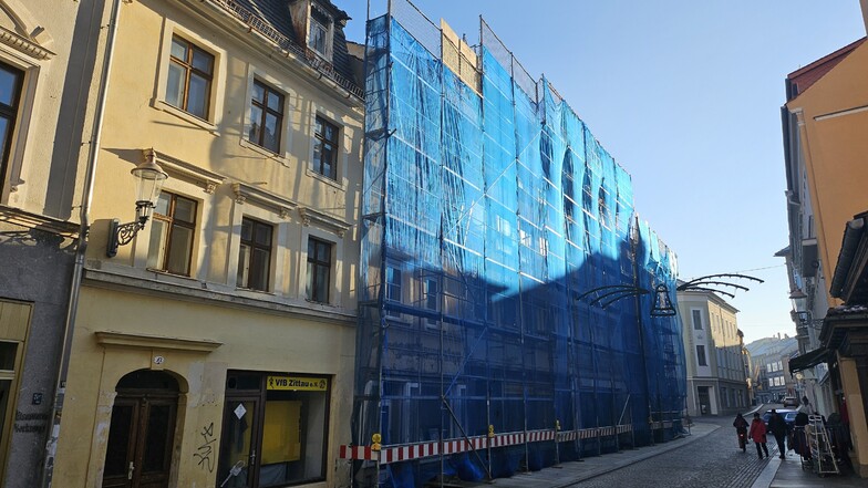 Nächstes marodes Innenstadt-Haus in Zittau eingerüstet