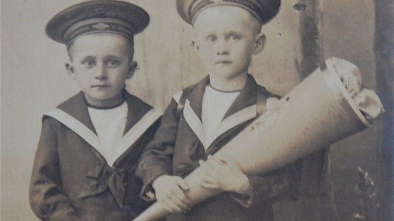 Wurde nur elf Jahre alt: Albert Holschowsky (rechts) mit Bruder Ernst.