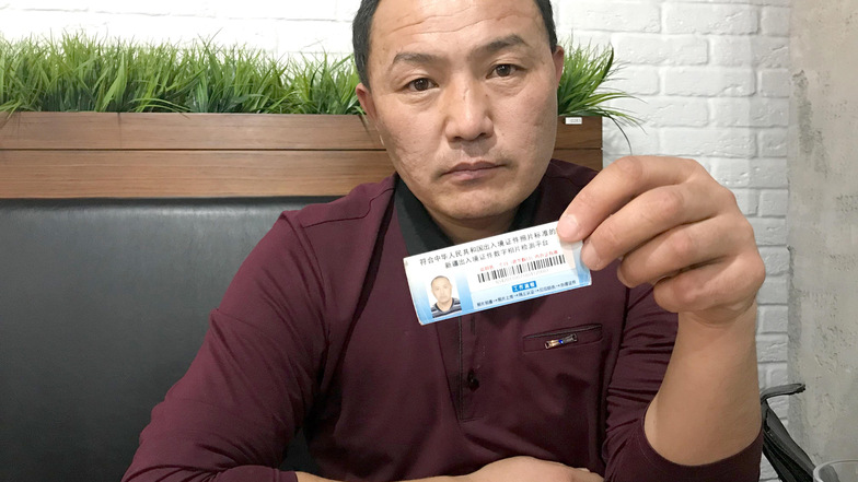Orynbek Koksebek, ein ehemaliger Insasse eines chinesischen Umerziehungslagers, lebt heute in Kasachstan.