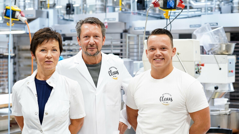Steffi und Lutz Claus - hier mit Sohn Lukas - betreiben in Coswig, Dresden und Radebeul insgesamt acht Filialen ihrer Bäckerei.