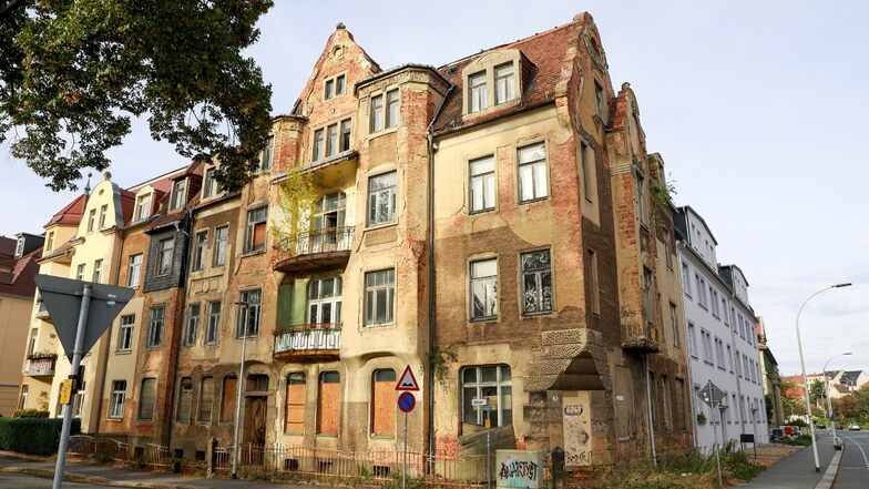 Im September hat er auch das Eckhaus am Külzufer 17 erworben.