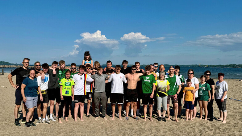 In Dänemark hatte die LHV-Delegation während ihres Turnier-Aufenthaltes bestes Urlaubswetter. Alle genossen das und nutzten es zum Baden oder Beachvolleyballspielen.