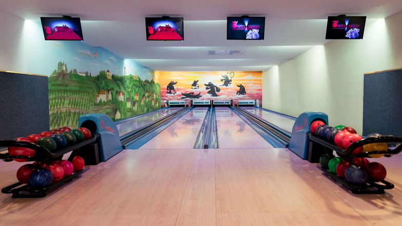Auch über eine Bowlingbahn verfügt das Sport- und Freizeitzentrum an der Richard-Wagner-Straße 5.
