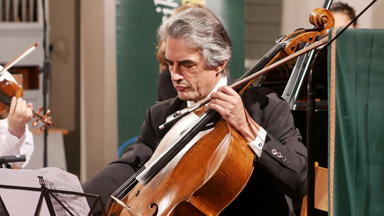 Beim Eröffnungskonzert des Kammermusikfests Oberlausitz in der Kirche Baruth musizierte unter anderem der künstlerische Leiter des Festivals Ramon Jaffé.