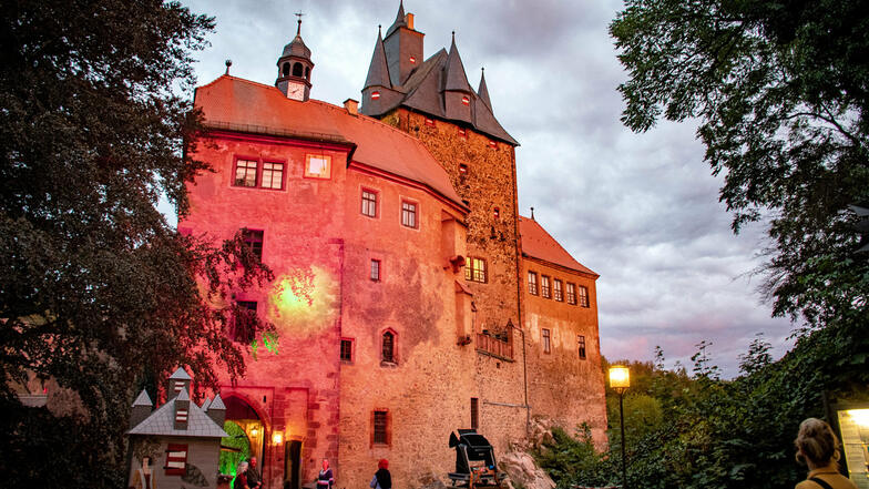 Zur einer Entdeckertour lädt die Märchenfee am 20. Oktober auf Schloss Kriebstein.