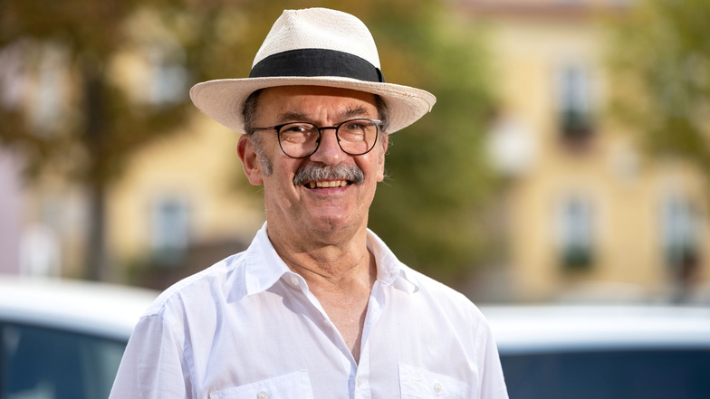 Andreas Weidmann, Chef-Organisator des Winzerstraßenfestes in Weinböhla. Der 68-Jährige hat genug Energie, um noch weiterzumachen. Trotzdem denkt er schon an seine Nachfolge.
