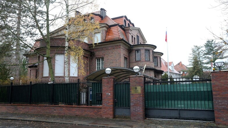 In dieser Villa auf der Turmgutstraße war das russische Generalkonsulat untergebracht. Was nach der Schließung mit dem Gebäude passiert, ist offen.