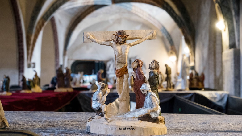 Eine Ausstellung mit geistlichen Skulpturen des polnischen Bildhauers Roman Sledz ist zurzeit in der Görlitzer Dreifaltigkeitskirche zu sehen.