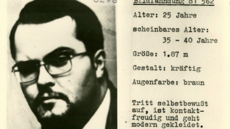 Gerhard Eisenkolb – Stasi-Deckname „Kapitän“ – und ein Ausschnitt aus dem Dossier, das die DDR-Staatssicherheit von ihm angefertigt hatte.