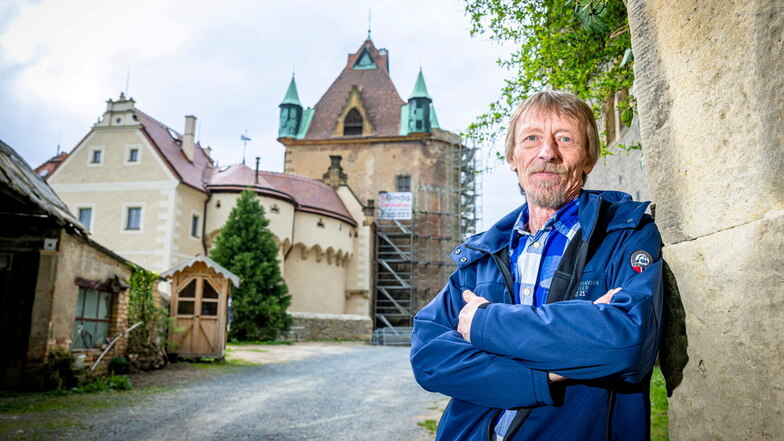 Ein Sinnsucher: Vor über 30 Jahren ist der Gottleubaer Uwe Jurk den Freimaurern beigetreten. Sein Aufnahmeritual erlebte er auf Schloss Kuckuckstein.