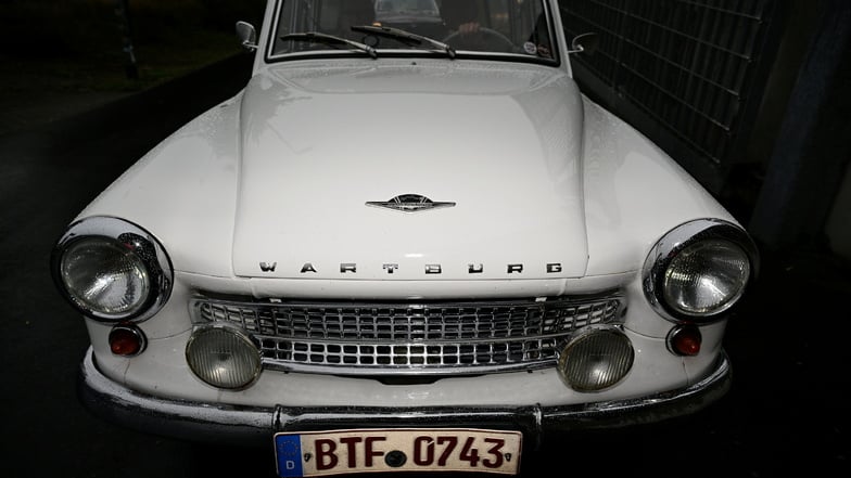 Wartburg 312, Baujahr 1966, mit Fahrer Axel Einenkel und Beifahrerin Antje Riebau.