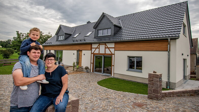 Seit einem Jahr leben Stefan Damm und Ulrike Richter mit Sohn Vincent in ihrem neuen Heim in Marbach, das einmal eine Scheune war. Diese Umnutzung alter Bausubstanz zu Wohn- und in diesem Fall zudem zu Gewerbezwecken hat die EU unterstützt.
