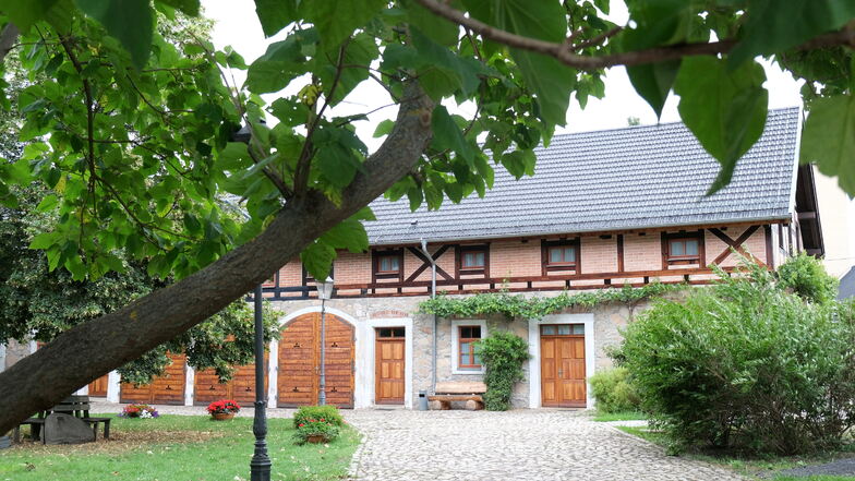 Die Kulturelle Begegnungsstätte Oberau wird seit Jahren gern für private Feiern angemietet. Nun geht das nur noch drinnen.