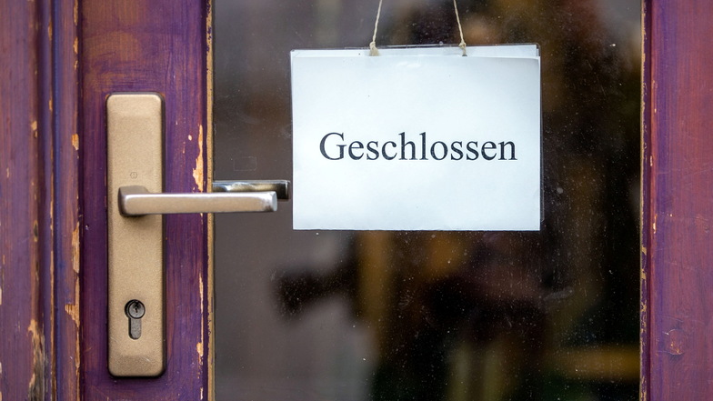 Zwei weitere Dresdner Schulen werden wegen Corona per Verfügung komplett geschlossen.