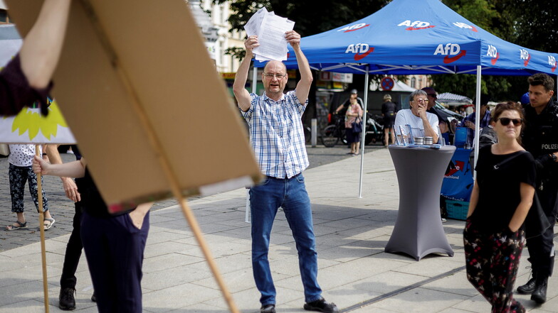 AfD auf dem Marienplatz: Für Wahlkampf und Informationsmaterial werde auch die Spende von CDU-Politiker Max Otte genutzt.