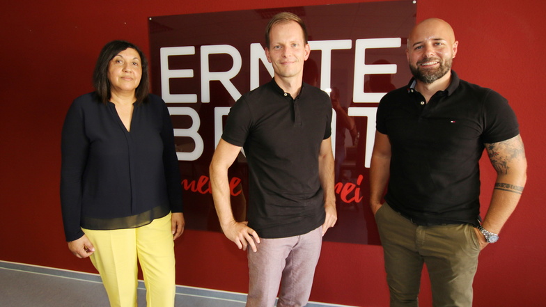 Geschäftsführerin Elke Lehmann (von links) ist schon lange bei Erntebrot. Gunnar Hopfe und Dominic Asche haben die Firma in der Insolvenz erworben.