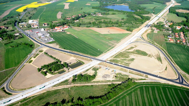 Da war sie fast fertig: Die Autobahn A 4 bei Zgorzelec vor fünf Jahren. Seit ihrer Fertigstellung hat sich der Transit- und Güterverkehr deutlich erhöht.