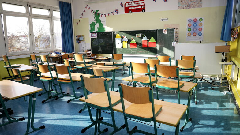 Auch in der Riesaer Trinitatis-Grundschule sind die Klassenzimmer leer.
