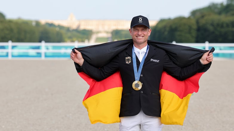 Der Vielseitigkeitsreiter Michael Jung behielt im entscheidenden Umlauf die Nerven, leistete sich keinen Fehler mehr und krönte sich wieder zum Olympiasieger