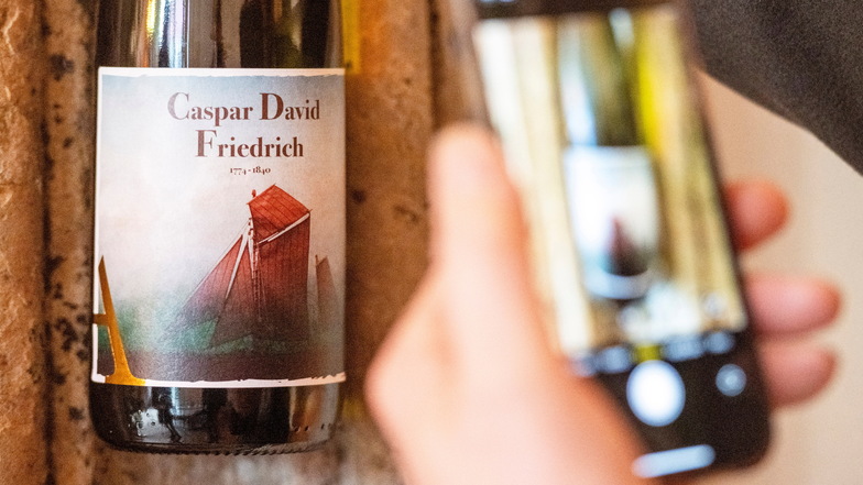 Vor 250 Jahren wurde Caspar David Friedrich geboren. Anlässlich dieses Jubiläums bringt Winzer Karl Friedrich Aust eine Weinedition heraus. Hinter dem Etikett steckt eine Geschichte.