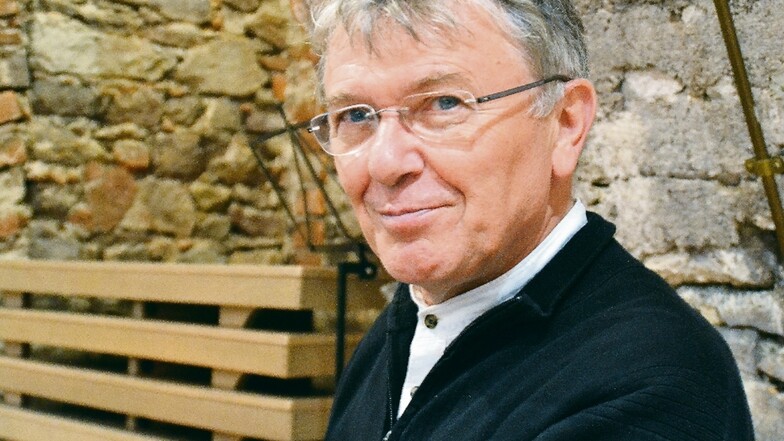 Joachim Jänke galt und gilt nach wie vor nicht nur in Großenhain als großartiger Chorleiter. Jetzt nimmt auch die Domkantorei Meißen seine Hilfe in Anspruch.