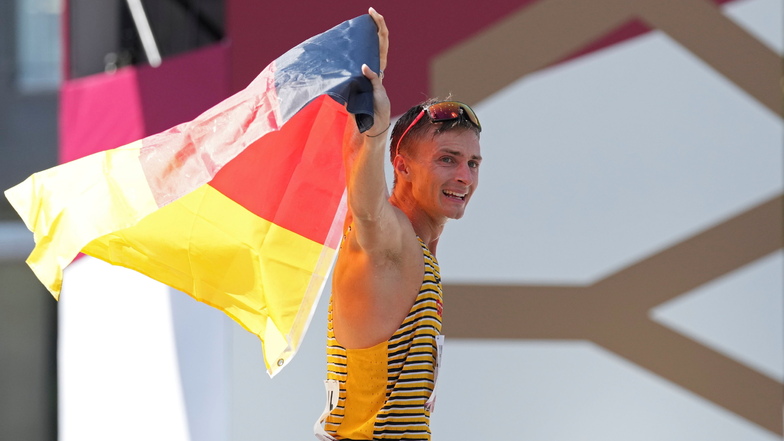 Jonathan Hilbert schafft die Sensation und gewinnt die olympische Silbermedaille.