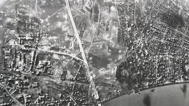 Gerhard Richter zeigt in seinem Werk "14. Feb. 1945" das zerbombte Köln.