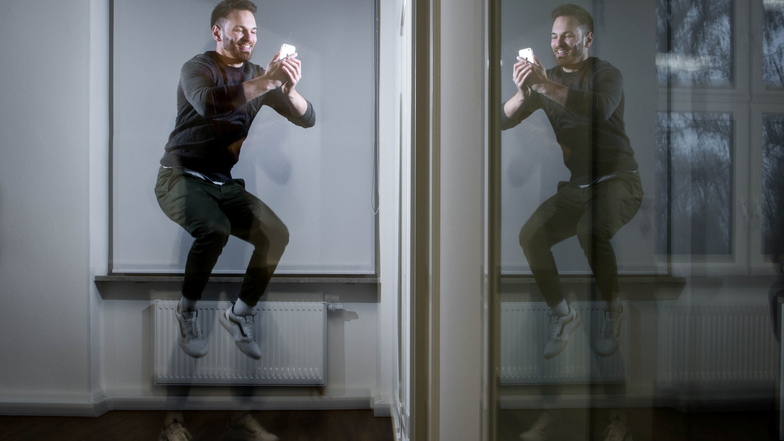 Springen statt Fingerübungen: Etienne Petermann und seine Mitstreiter vom Dresdner Start-up Evomo nutzen Handyspiele, um Anwender fit zu machen.