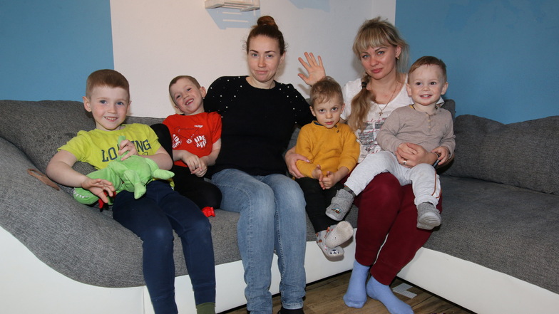 Die Zwillinge Dimitro und Viktor, Julia, Hileb, Alexandra und Artem aus einem kleinen Ort bei Odessa haben in Waldheim Zuflucht gefunden.