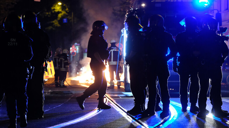 Kommt es am Samstag zu Ausschreitungen in Leipzig? Bei Indymedia wird zum Angriff auf die Polizei aufgerufen.