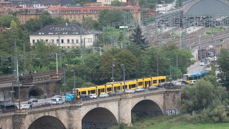 Note 3,0: Die Dresdner Marienbrücke erhielt bei der letzten Brücken-Prüfung dieselbe Note wie der eingestürzte Teil der Carolabrücke.