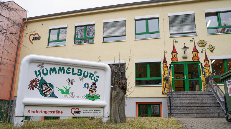 Seit Jahresanfang sind die Betreuungsplätze in der Kita Hummelburg in Großpostwitz etwas teurer, die Gemeinde hat die Kita-Gebühren erhöht.