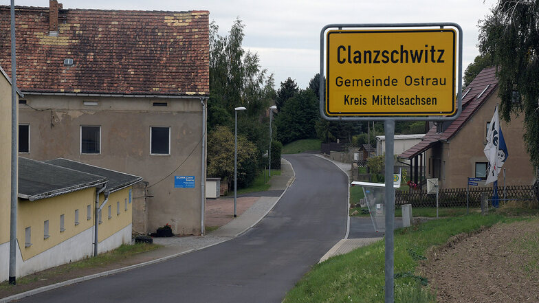 Ein schweren Unfall ereignete sich am zeitigen Mittwochmorgen im Ostrauer Ortstel Clanzschwitz.