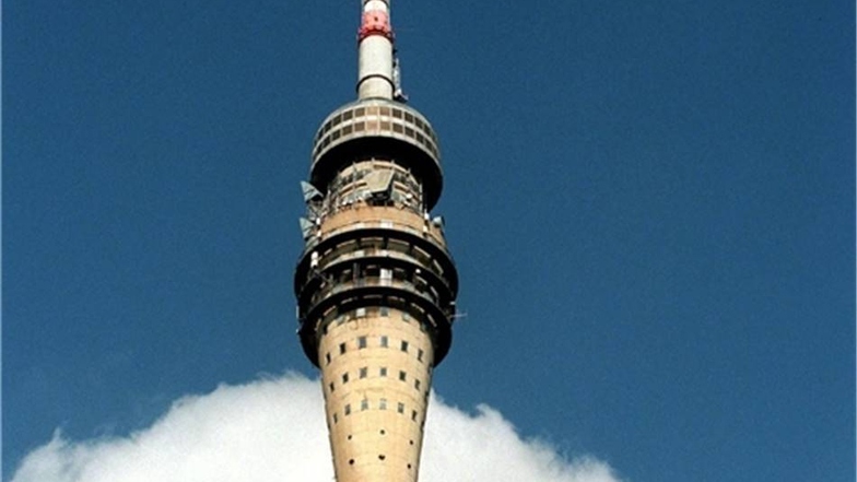 Der 1965 bis 1969 gebaute Turm galt auf der Immobilienmesse im französischen Cannes 1998 als Sonderangebot, denn die Telekom bot den Turm auch zur Pacht an - allerdings ohne Erfolg.