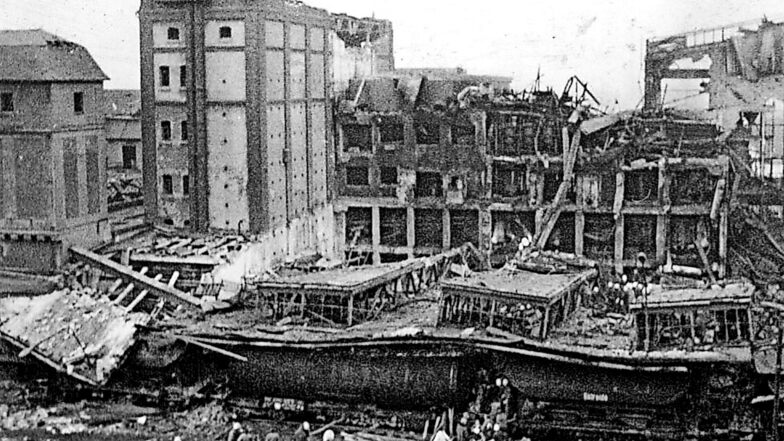 Wie im Krieg: Bei einer Explosion in den Riesaer Ölwerken starben am 5. Februar 1979 zehn Menschen. 39 weitere wurden teils schwer verletzt. Ursache waren Schlamperei und nicht eingehaltene Arbeitsschutzbestimmungen.