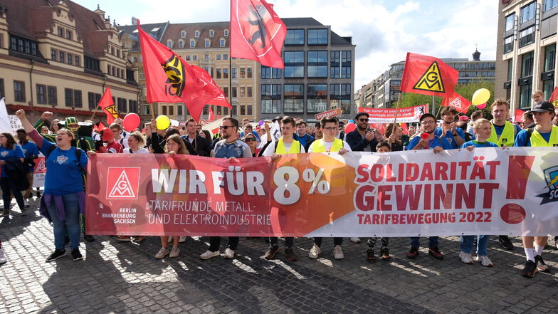 Metaller demonstrieren in Leipzig für deutlich mehr Lohn