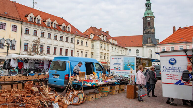 Der Großenhainer Wochenmarkt: Im Sommer gibt es hier bis zu 25 Anbieter.