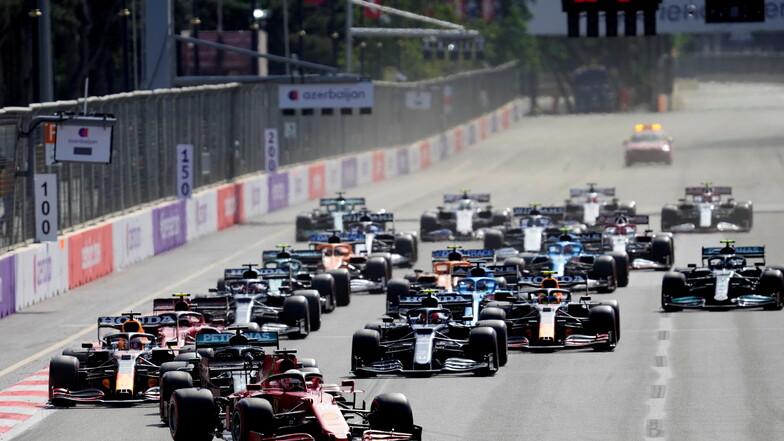 Formel 1: Vettel überrascht in Baku
