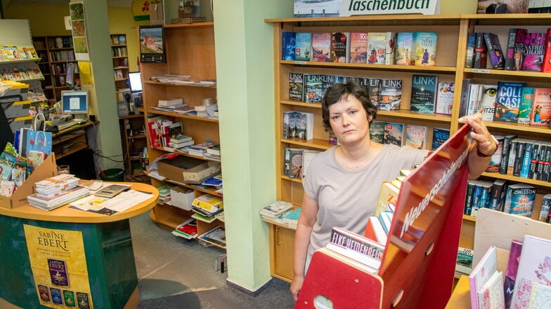 Anke Noll wird im vierten Quartal die Buchhandlung am Zinzendorfplatz schließen, die ihre Mutter  gegründet hat.