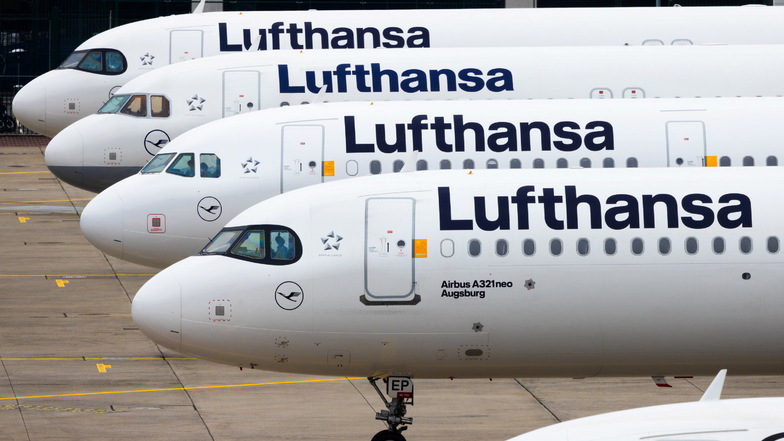 Die Warnstreiks des Bodenpersonals haben auch am Freitag für zahlreiche Flugausfälle bei der Lufthansa gesorgt.