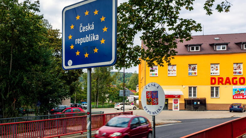Wer sich länger als 24 Stunden in Tschechien aufhält, muss sich über ein Online-Einreiseformular anmelden.