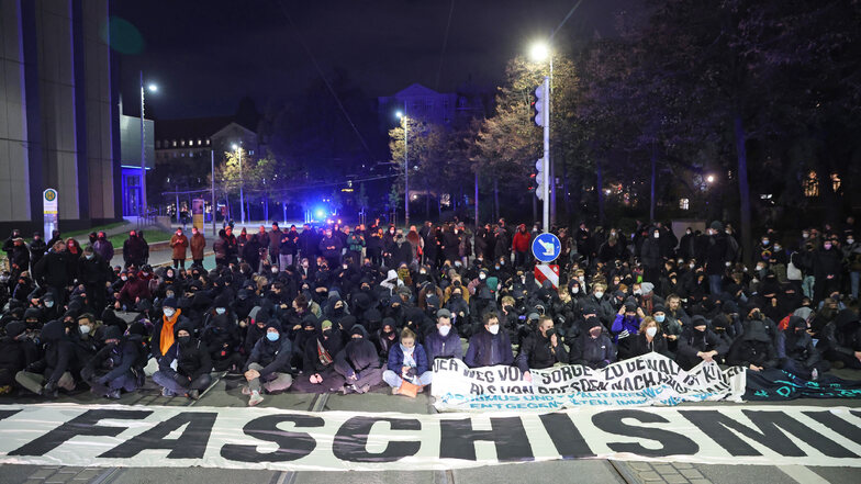 600 Demonstranten stoppen "Querdenken"-Protest in Leipzig