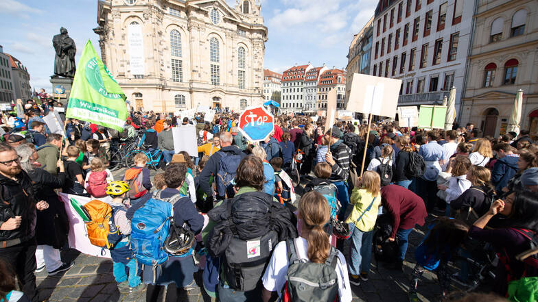 Am Freitag demonstriert die Klimabewegung Fridays for Future in der Dresdner Innenstadt. Auch die Frauenkirche wird zu hören sein.