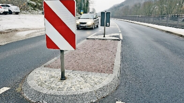 Ein Verkehrsteiler könnte ein Lösungsansatz für Sicherheit am Ortseingang von Meinsberg sein.